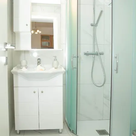 Bay And Luxury 3* شاراكي