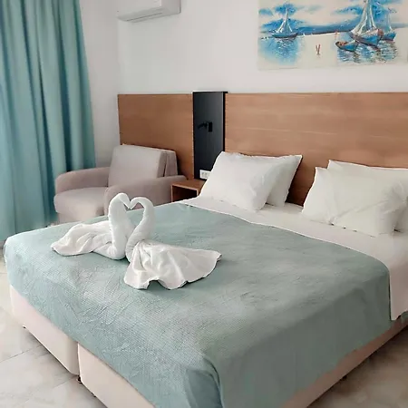 Hotel Bay And Luxury 3*