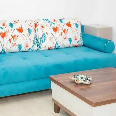 Ξενοδοχείο Bay And Luxury 3*