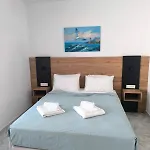 Bay And Luxury מלון