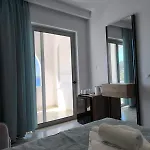 Bay And Luxury מלון 3*
