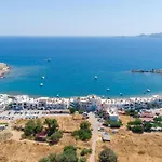 מלון Bay And Luxury 3*