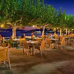 Bay And Luxury 3*