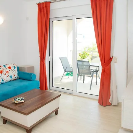 Bay And Luxury Hotel